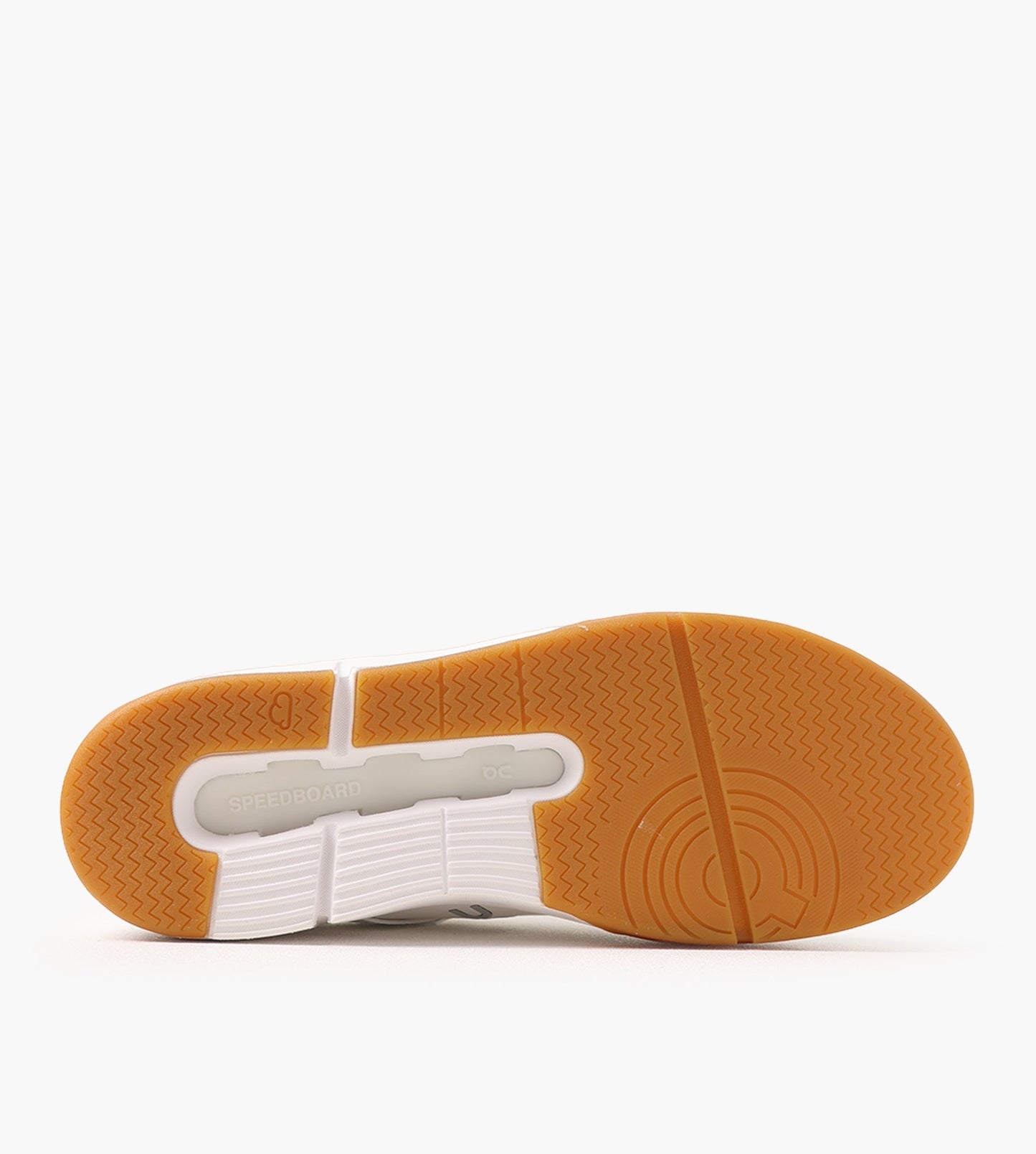 On THE ROGER Clubhouse 3 M White Ivory